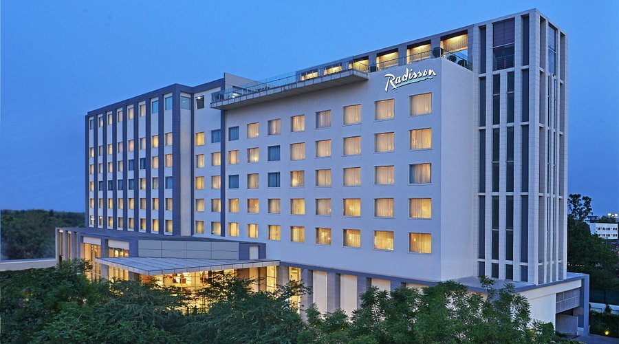 radisson hotel agra